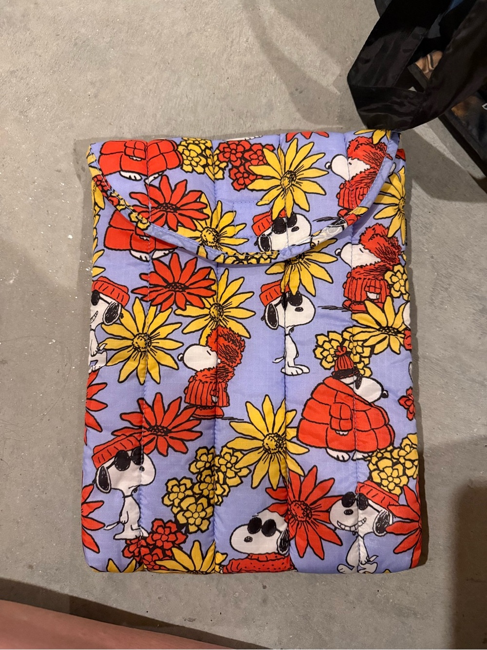 Baggu Puffy Laptop Sleeve 13"/14" (Floral Snoopy)